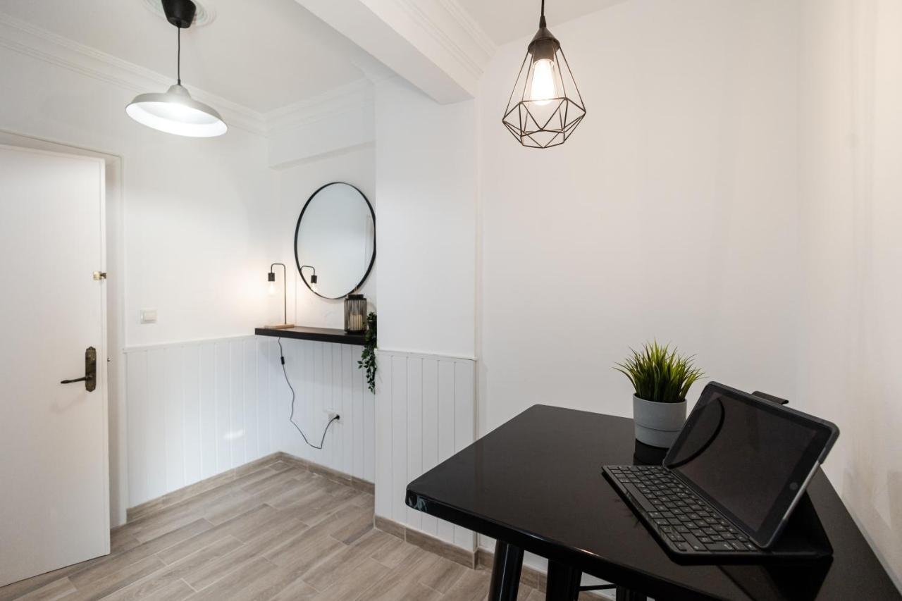 Nordik Rooms Urban - Urena "Grindavik" Malaga Ngoại thất bức ảnh